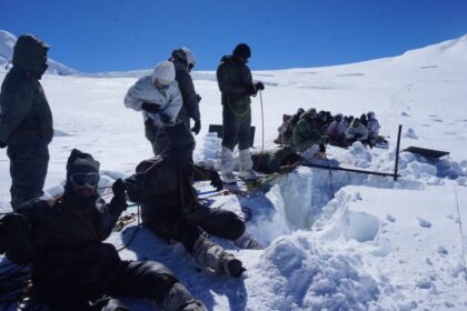 Siachen: Siachen: Army personnel recover the body of a porter who died after slipping into a 200-feet-deep crevasse in Siachen of Jammu and Kashmir 2, 2016. (Photo: IANS/DPRO)