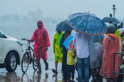 Monsoon arrives prematurely in Kerala and Northeast India