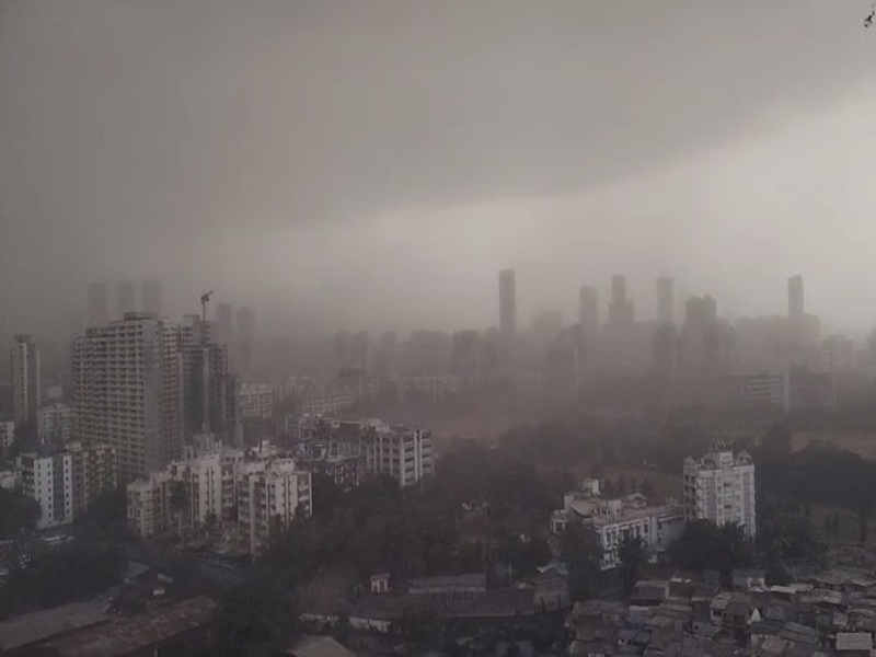 Mumbai rain Hoarding fell in Ghatkopar due to heavy dust storm and rain many dead CM eknath Shinde visited