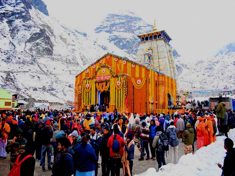 The doors of the eleventh Jyotirling Kedarnath Dham opened.