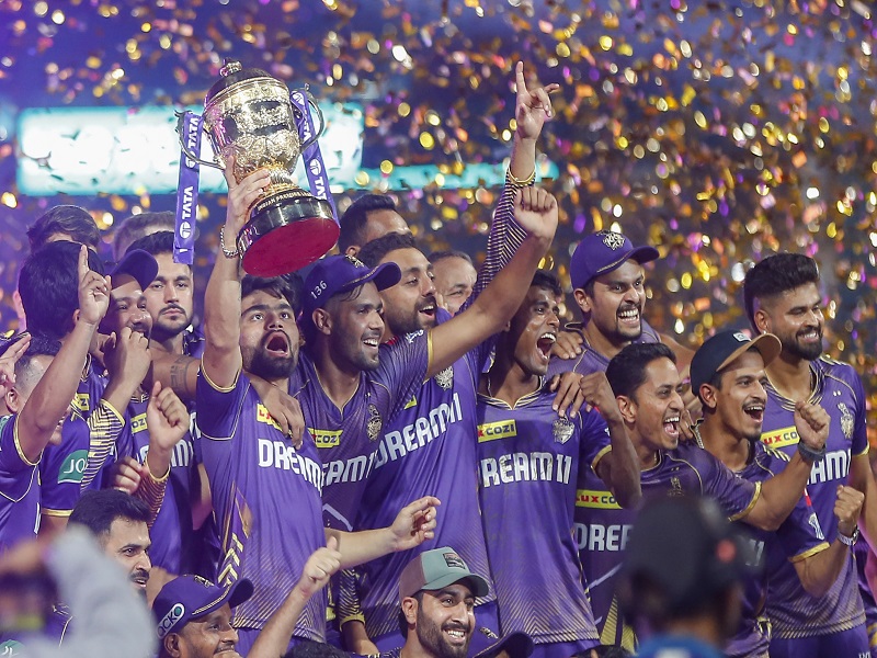 IPL-2024: KKR players with the trophy after winning the final (Photo- IANS)