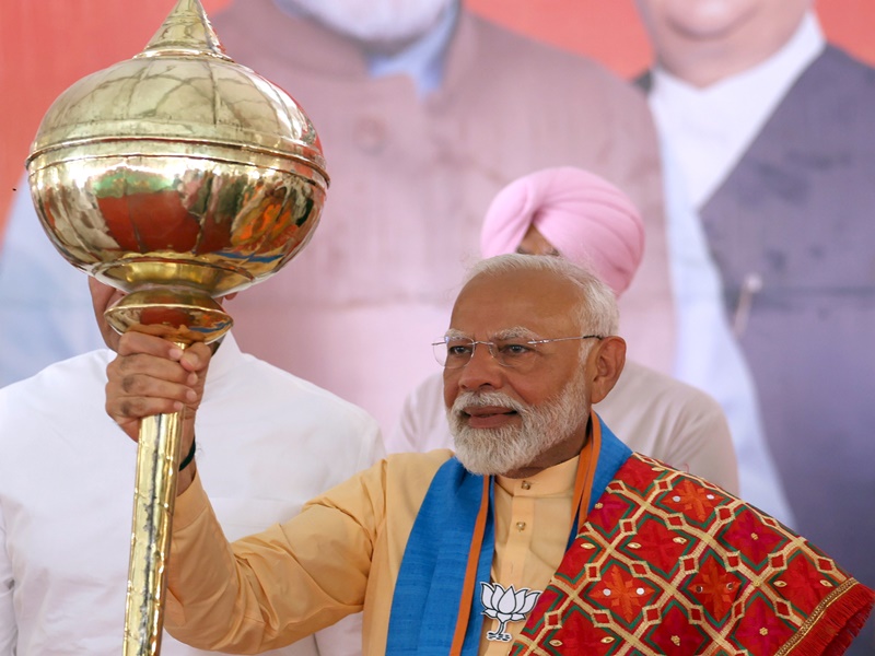 PM Narendra Modi's victory margin has decreased what was the victory margin in the last two Lok Sabha elections 2024