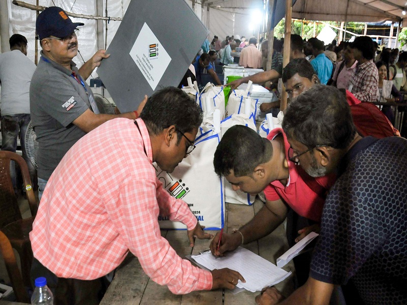 Counting of votes for Lok Sabha election results started at 8 am (File photo- IANS)