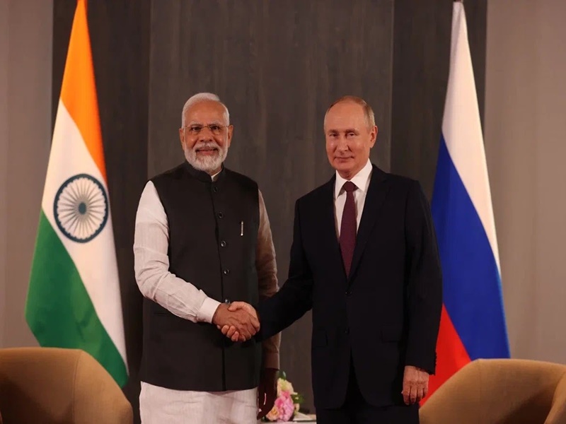 How can PM Modi russia visit bring both countries defense deal which is running at a slow pace due to the Ukraine war on track