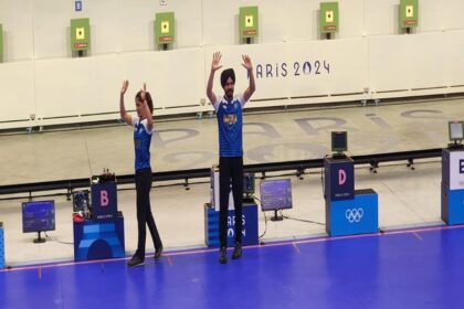 India second medal in Paris olympic 2024 Manu Bhaker-Sarabjot won bronze in shooting