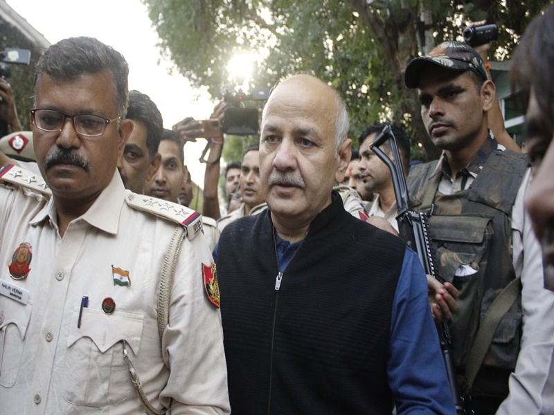 Delhi Liquor Policy Case: Supreme Court judge recuses from hearing on Manish Sisodia's bail plea, now new bench will hear the case