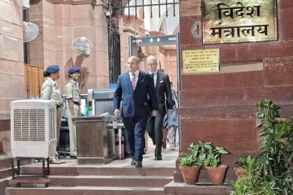 India expels six diplomats including Canada's high commissioner in charge