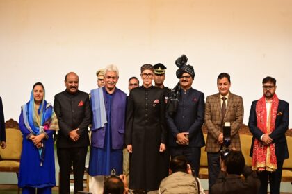 national conference vice president Omar Abdullah takes oath as CM of jammu and kashmir with five other ministers