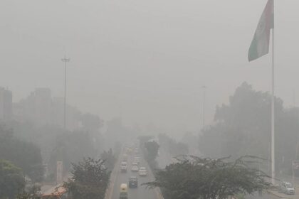 Delhi's air quality in 'very poor' category