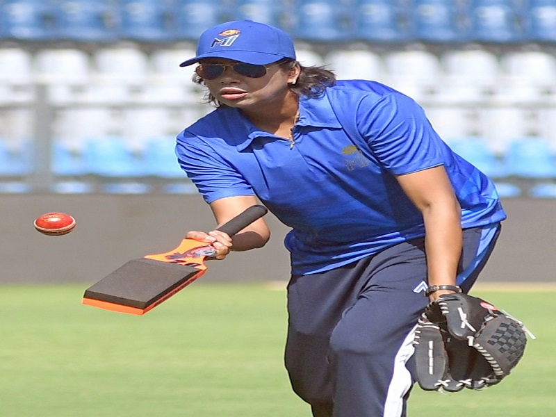 Mumbai: Former Indian cricketer Jhulan Goswami during a training session with the Mumbai Indians' Junior Girls team, at Wankhede Stadium in Mumbai on Friday, May 19, 2023.(Photo: IANS)