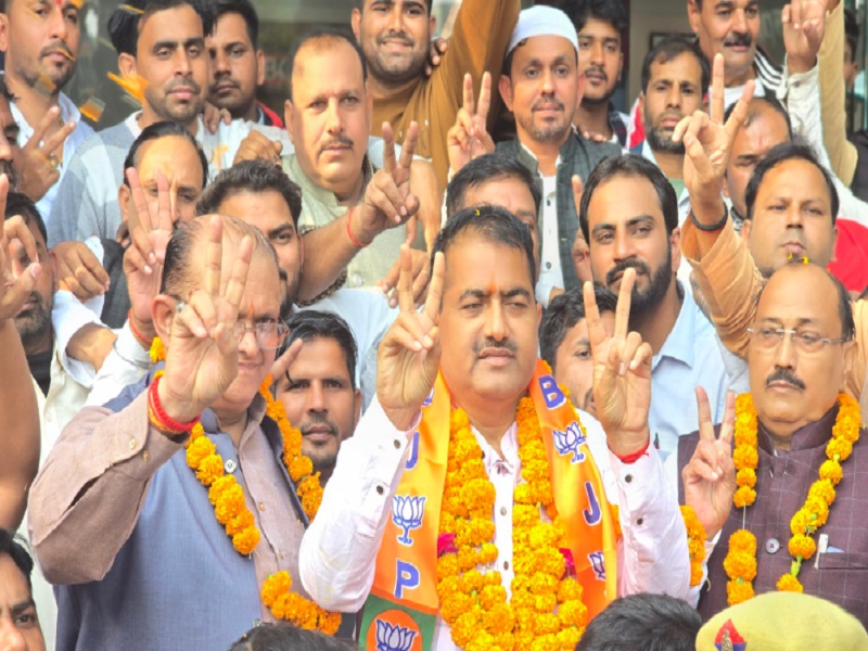 Ramveer Singh, BJP candidate from Kundarki seat (Photo-X)