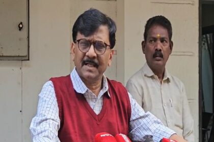 shivsena ubt leader Sanjay Raut indicated Shiv Sena can contest Mumbai BMC elections alone