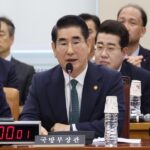 martial law controversy, South Korea, defense minister, Kim Yong-hyun, apology, resignation, impeachment, President, emergency declaration, opposition, ruling party, National Assembly, political crisis, public safety,