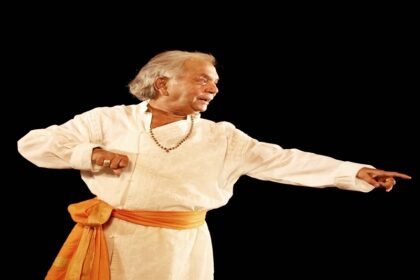 New Delhi: Pandit Birju Maharaj perform during The Old Fort Dance Festival in New Delhi on Oct 12, 2015. (Photo: Sunil Majumdar/IANS)