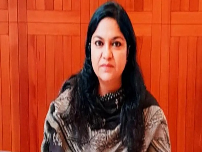 Suspension of Jharkhand's famous IAS Pooja Singhal revoked (Photo- IANS)