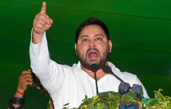 bihar election 2025, tejashwi yadav, promises jobs and rs 30000 for jeevika didis