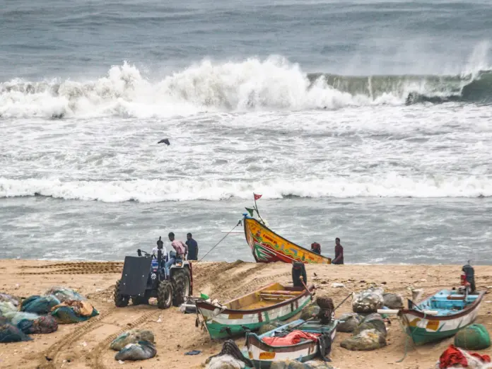 Chennai: Fishermen Keep Boats Ashore