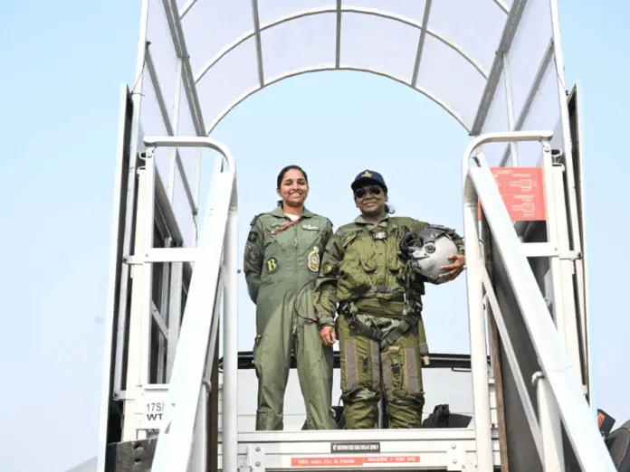 draupadi murmu rafale sortie with shingi dingh whom pak claimed to capture during op sindoor draupadi murmu rafale sortie with shingi dingh whom pak claimed to capture during op sindoor, द्रौपदी मुर्मू