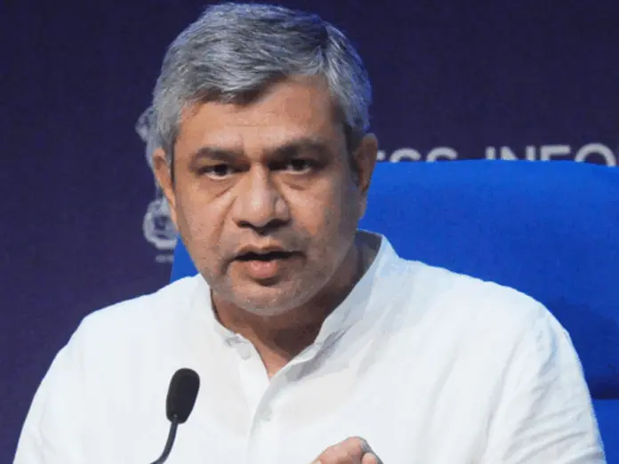 joint secretary and dgp can order removal of social media content, सोशल मीडिया